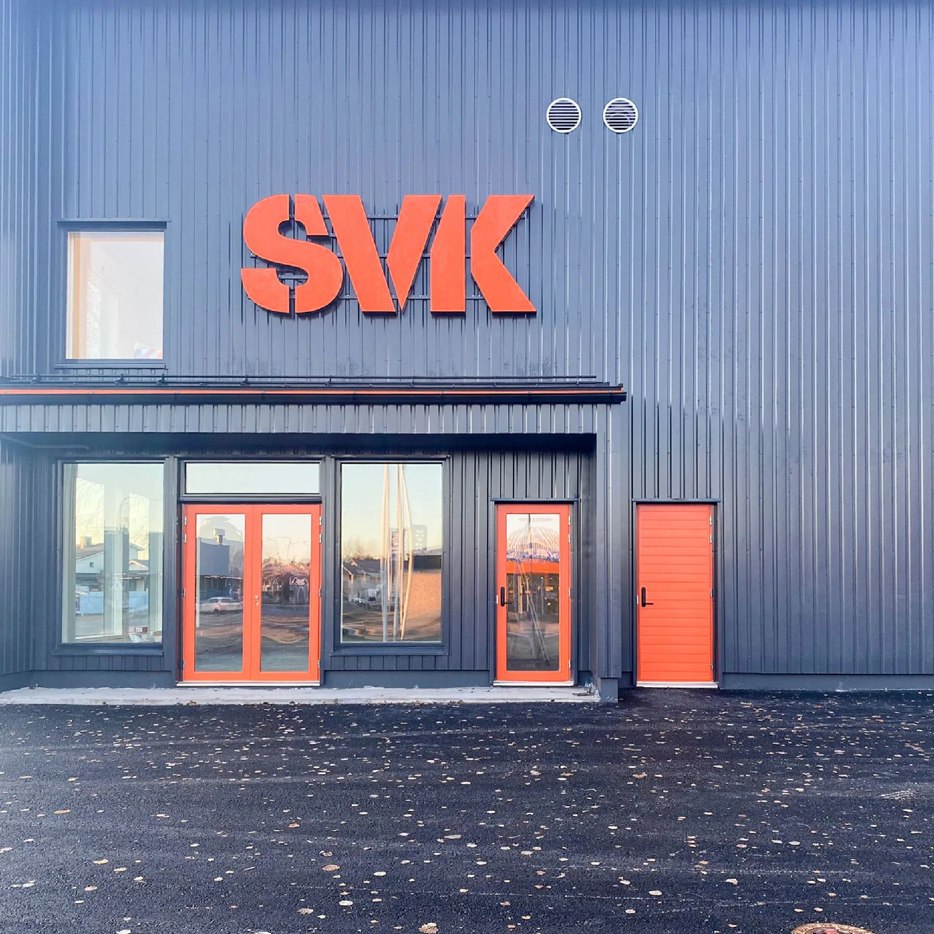 Liiketilojen sisäänkäynnit